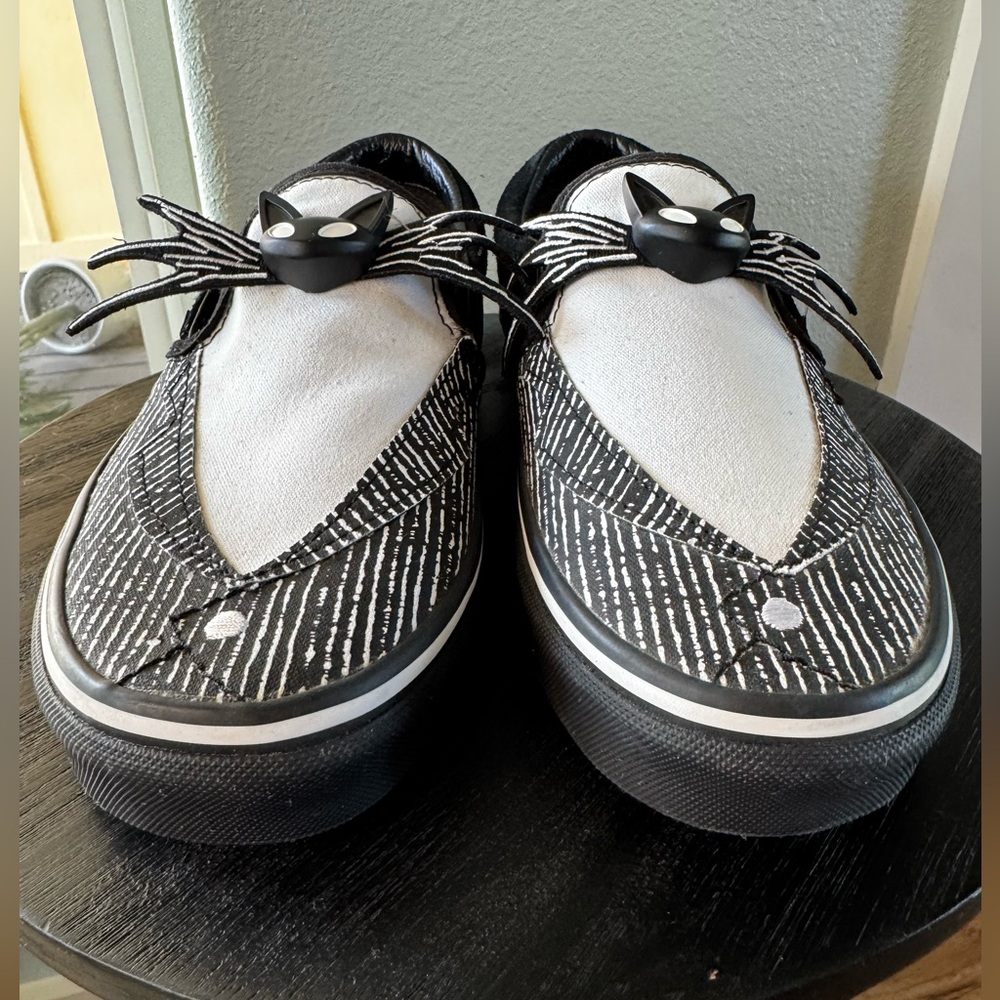 Jack Skellington Limited Edition Slip Ons - Picture 5 of 12